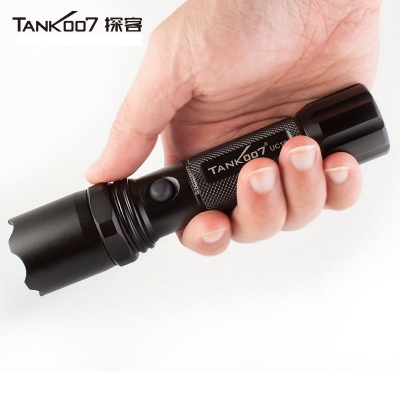 tank007新款UC19超遠(yuǎn)射大功率遠(yuǎn)程戶外狩獵執(zhí)勤，執(zhí)法，巡邏直充手電筒