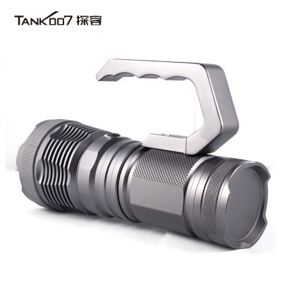 TANK007探索者領(lǐng)隊(duì)級便攜高端戶外搜索TX50超亮2000流明手電筒